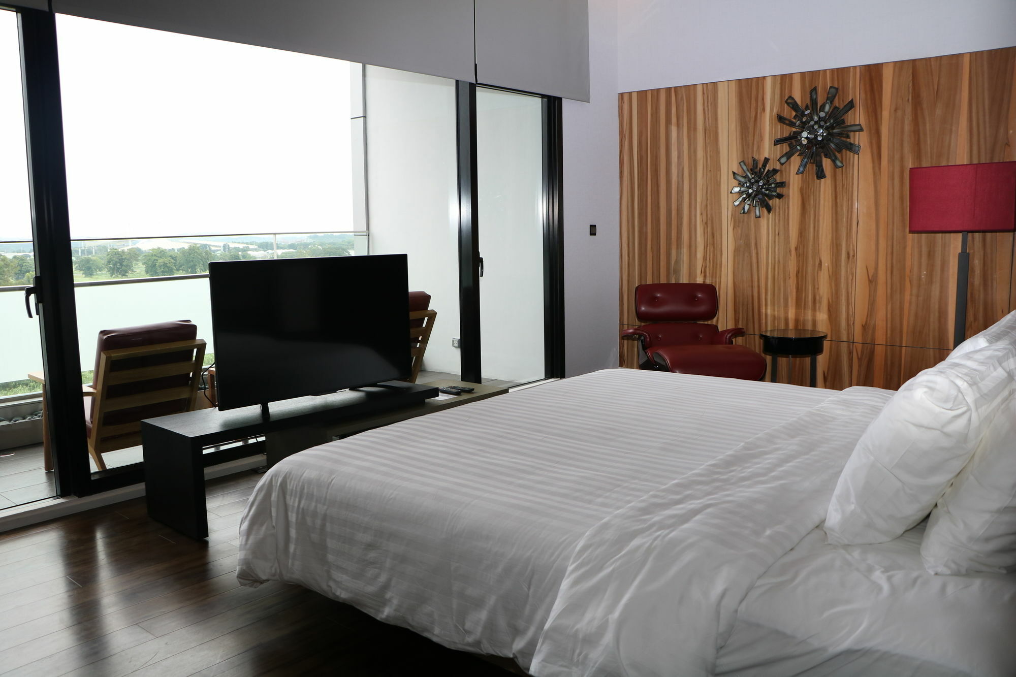 Midori Clark Hotel And Casino Clark Field Экстерьер фото